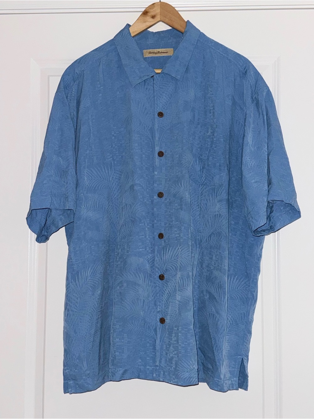 Tommy Bahama Men’s XL 100% Silk Blue Tropical Palm Leaf Button-Up Shirt